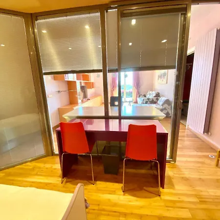 Διαμέρισμα Abcdecor Italia *